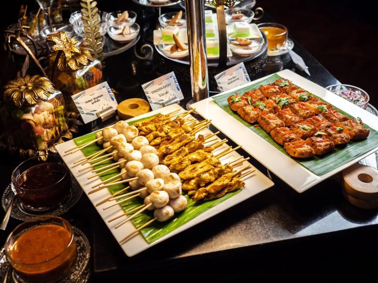 Akara Hotel Bangkok Restaurant