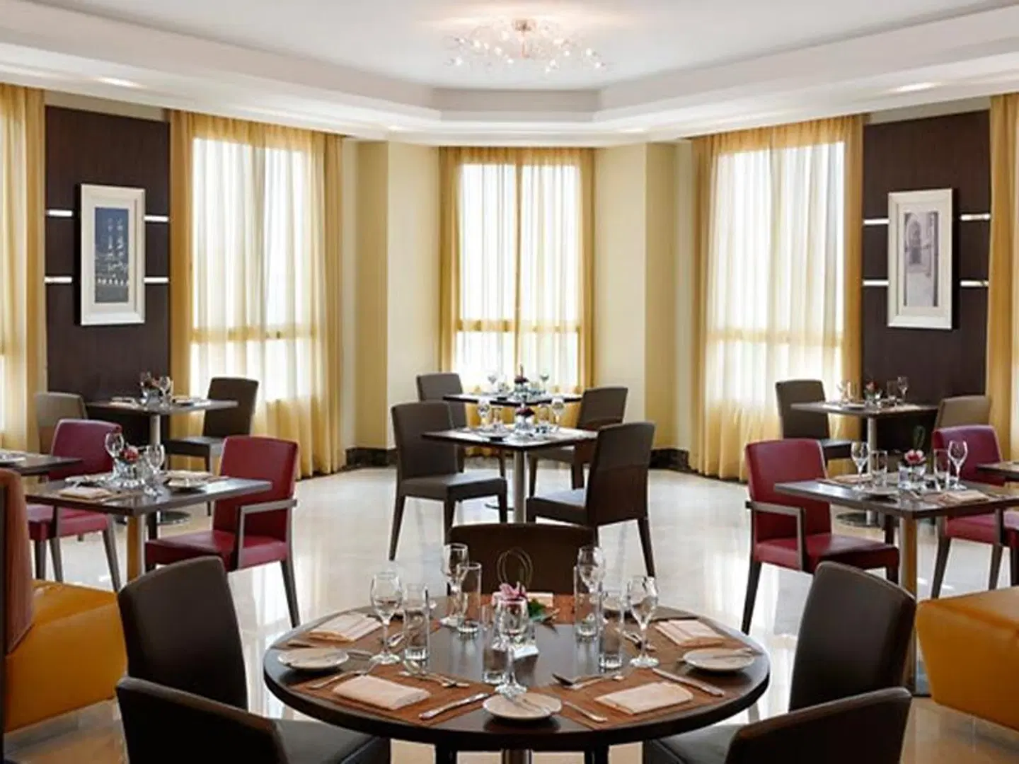 Marriott Executive Apartments Riyadh, Convention Center Restaurant