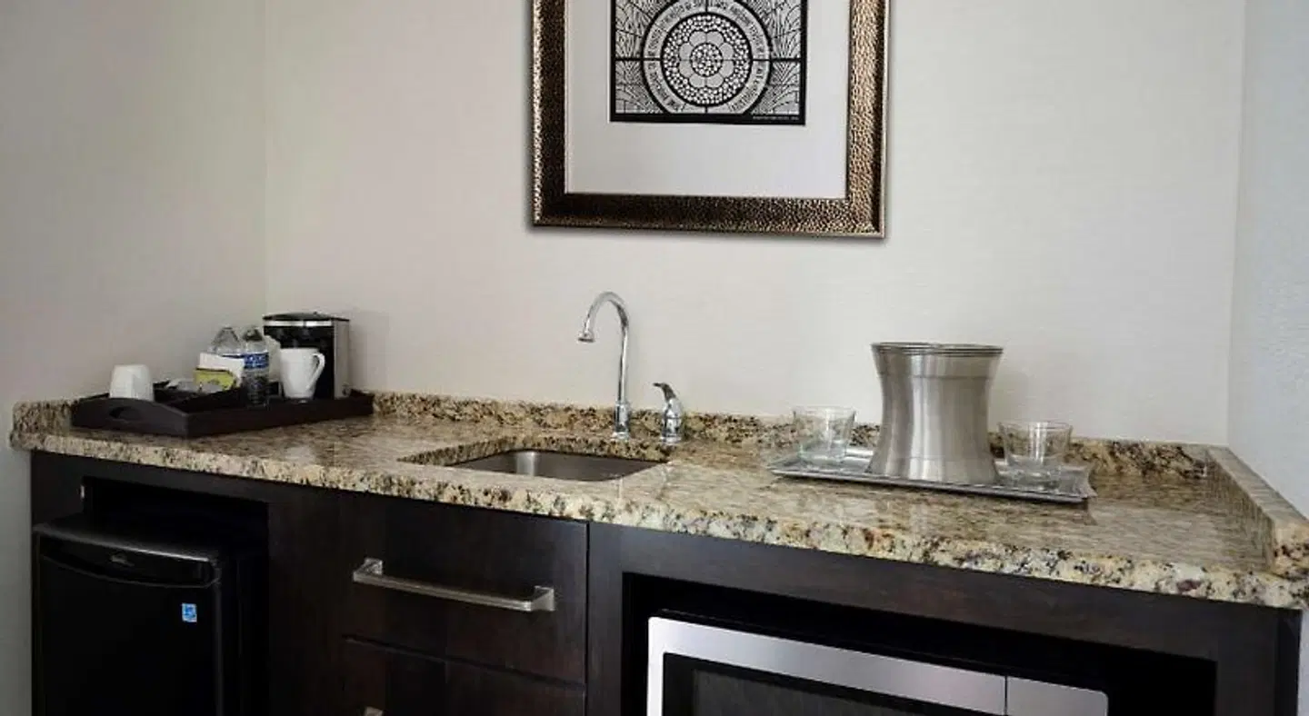 The Inn at Penn, a Hilton Hotel Badezimmer