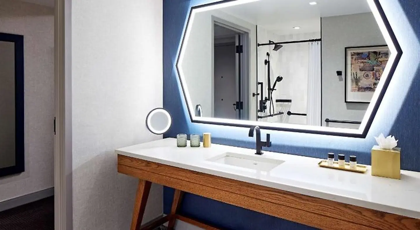 Senna House Scottsdale, Curio Collection By Hilton Badezimmer