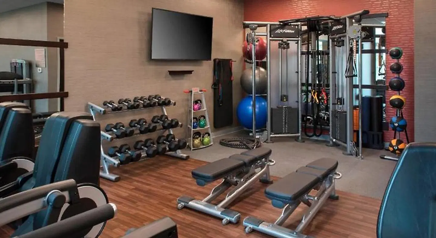 Courtyard by Marriott Philadelphia South at The Navy Yard SPORTS_AND_LEISURE