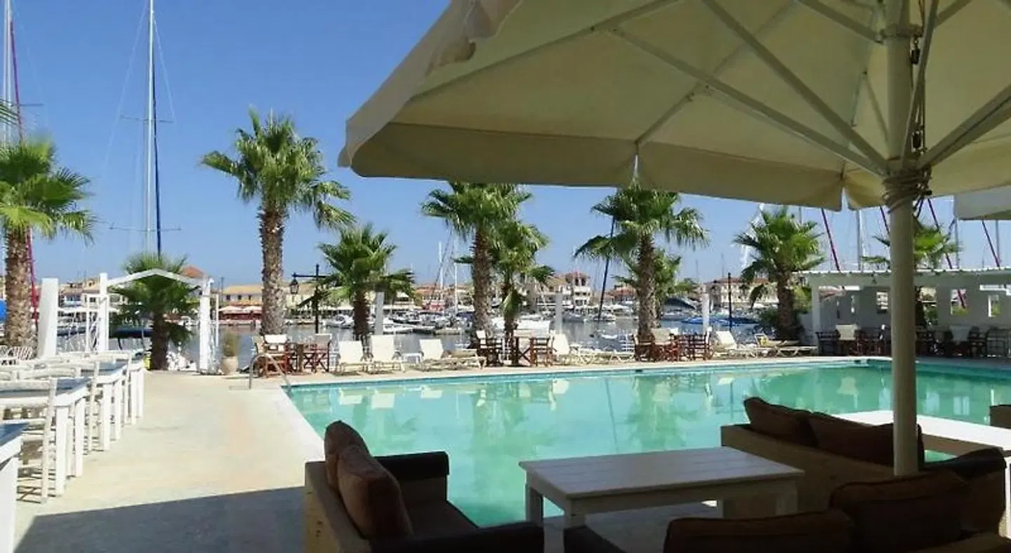 Ianos Hotel OUTDOOR_POOL