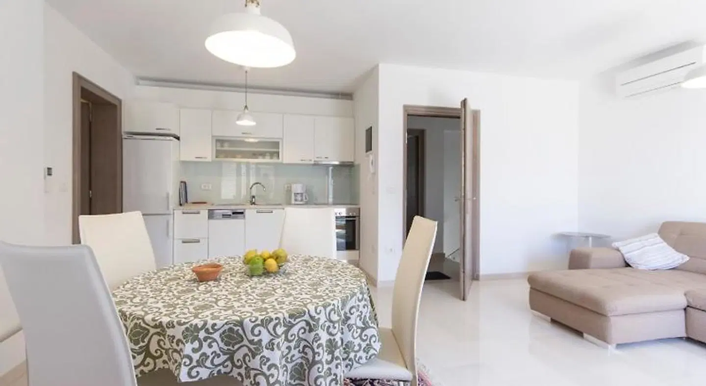 Apartments Veronika ROOM_EXAMPLE