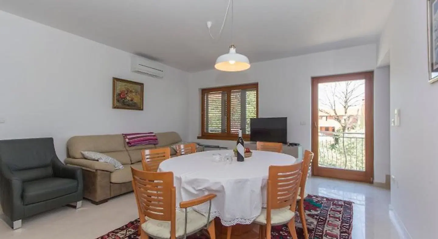 Apartments Veronika ROOM_EXAMPLE