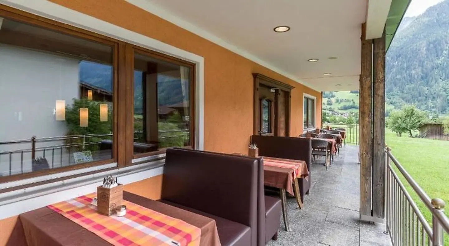 Sidan Bar