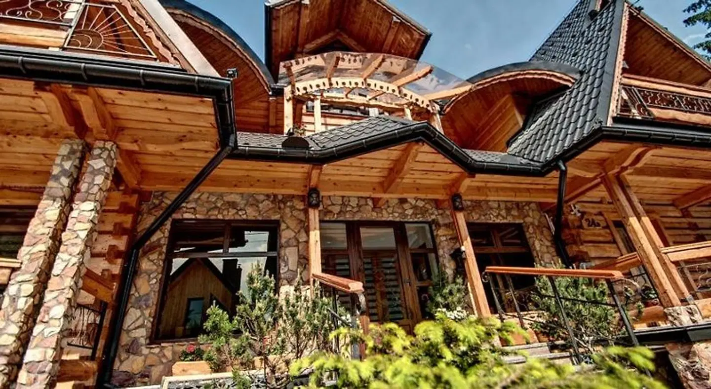 Magnat Inn EXTERIOR