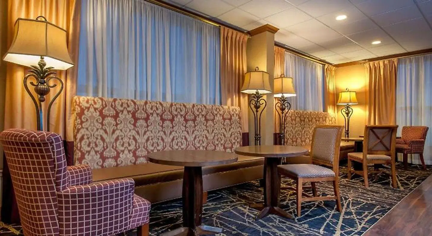 Hampton Inn Bowling Green ROOM_EXAMPLE