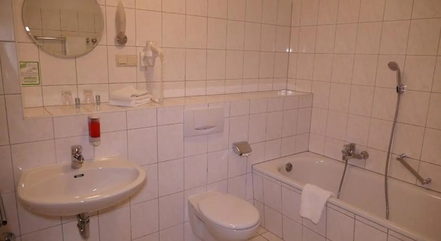 Am Dom Badezimmer