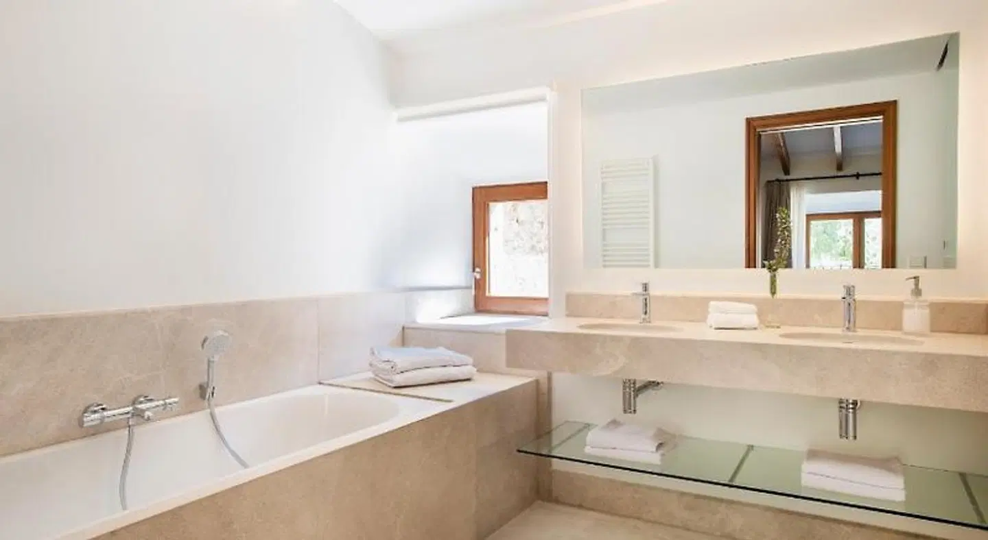 Son Grua - Adults Only Badezimmer