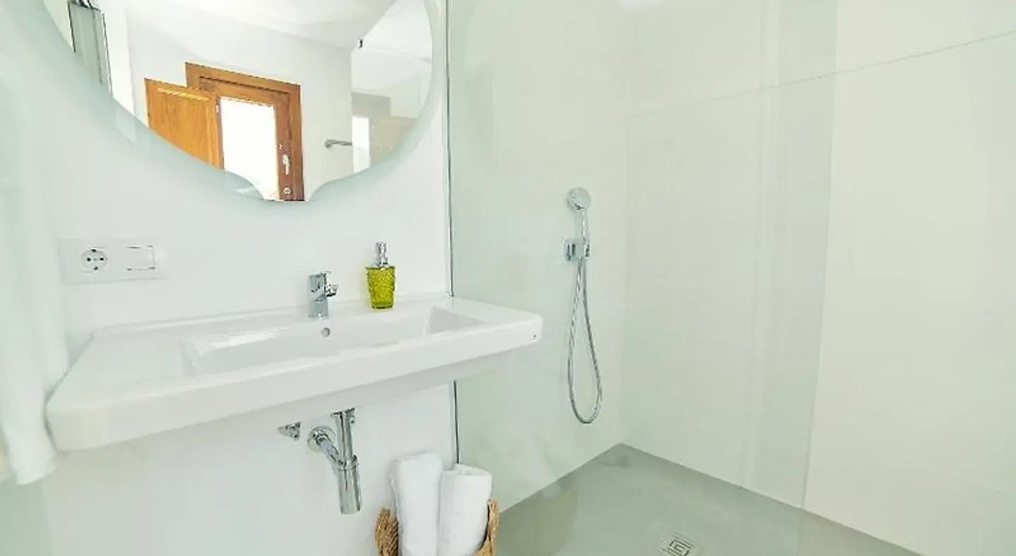 Hotel Vila Alaró Badezimmer