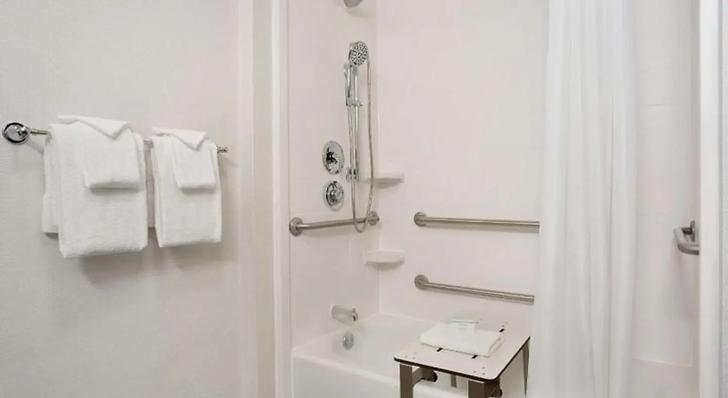 Hampton Inn Phoenix-Midtown-Downtown Area Badezimmer