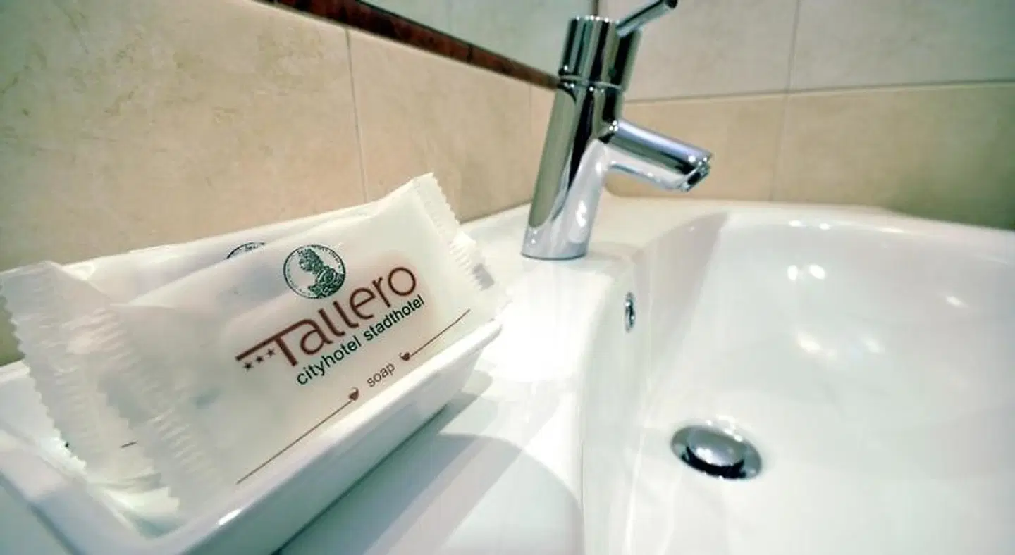 Cityhotel Tallero Badezimmer