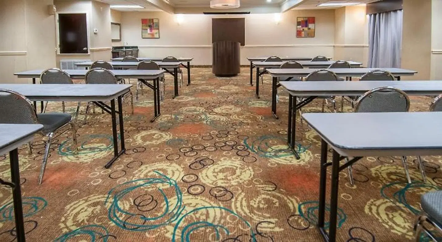 Holiday Inn Express & Suites Houston North Intercontinental by IHG Konferenz