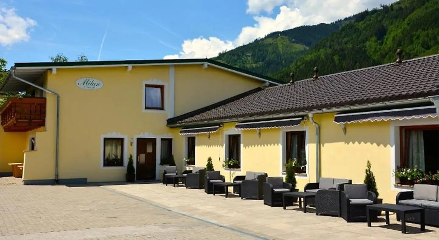 Pension Milan EXTERIOR