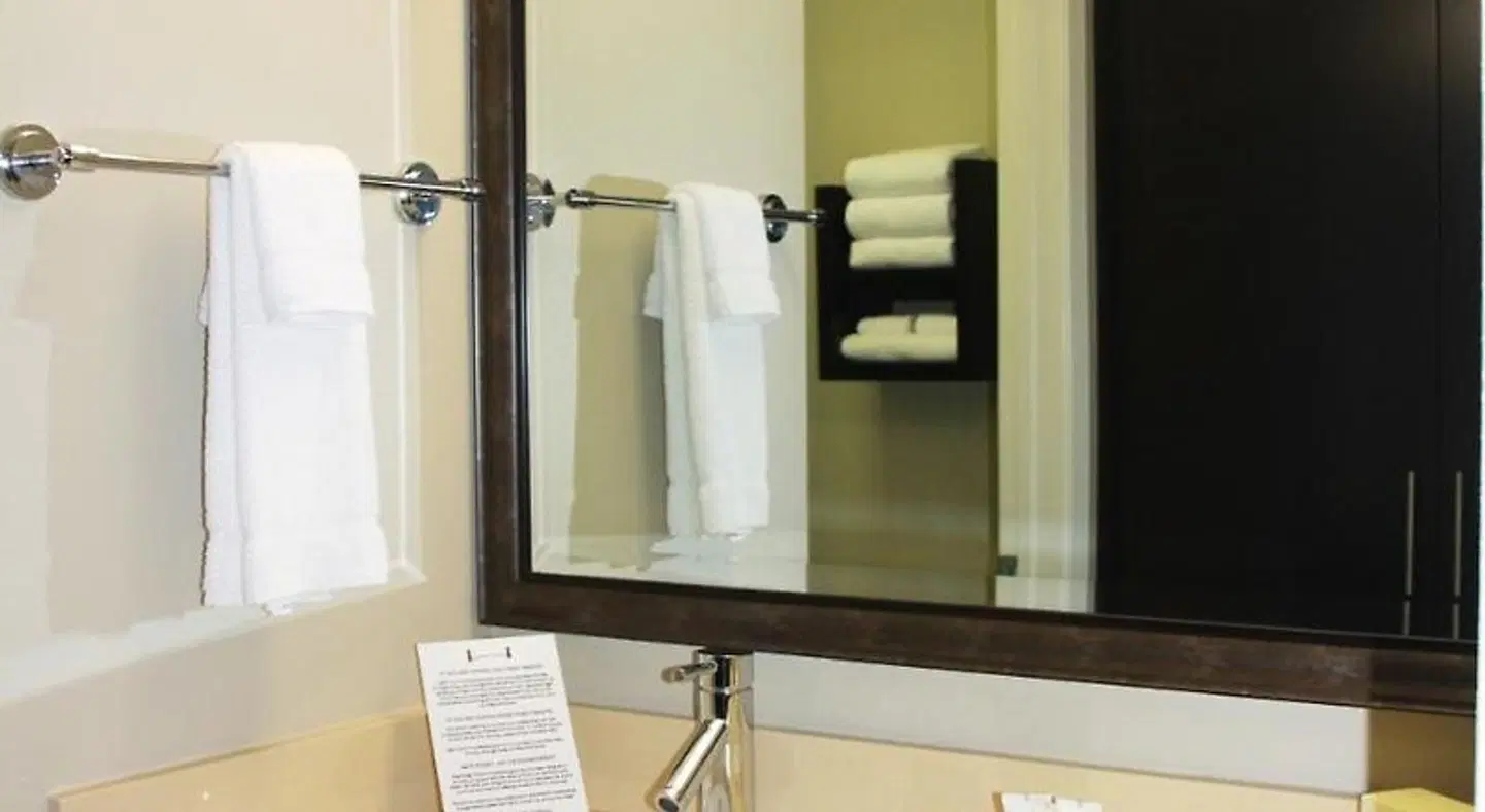 Staybridge Suites Houston IAH - Beltway 8 by IHG Badezimmer
