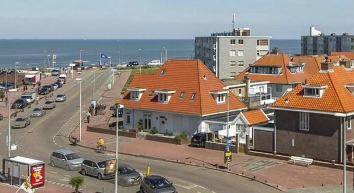 Sissi EXTERIOR