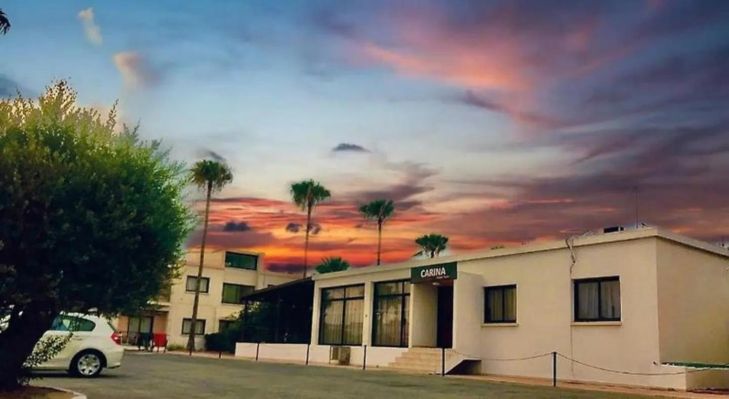 Carina Hotel Apartments EXTERIOR