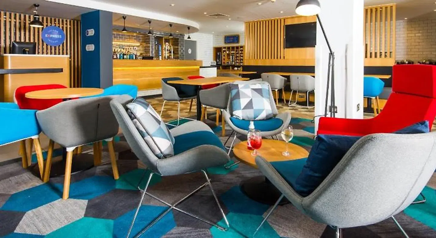 Holiday Inn Express Hammersmith SPORTS_AND_LEISURE