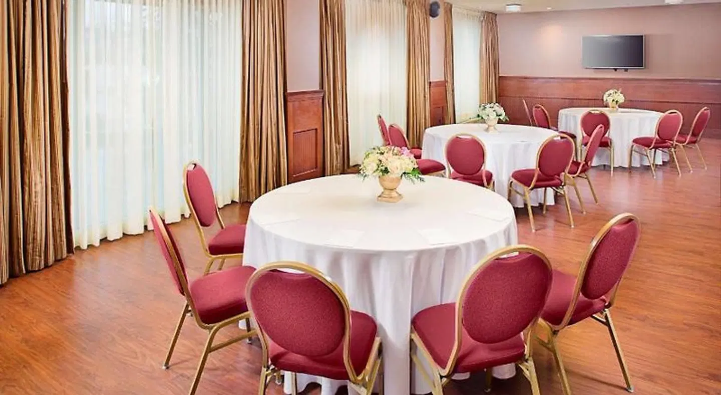Hilton Providence ROOM_EXAMPLE