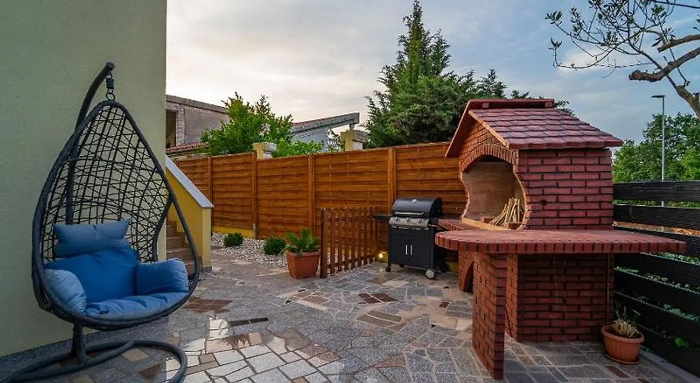 Apartments Baresic Terrasse