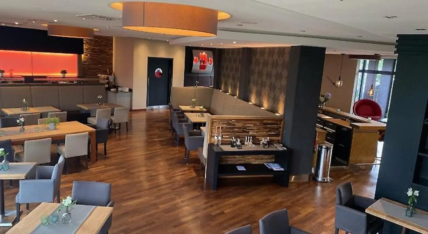 Mc AiREA Airport Hotel Paderborn Restaurant
