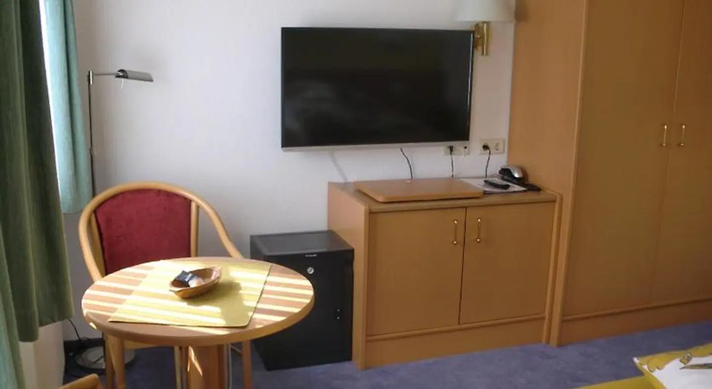 Granitzeck ROOM_EXAMPLE