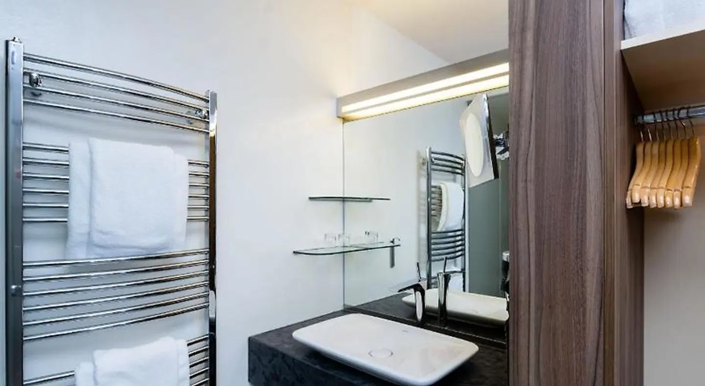 Hotel STEIGER Kurort Rathen Badezimmer