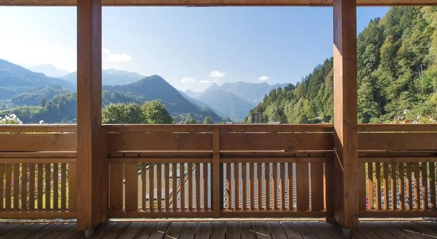 Hotel Vitalquelle Montafon Terrasse
