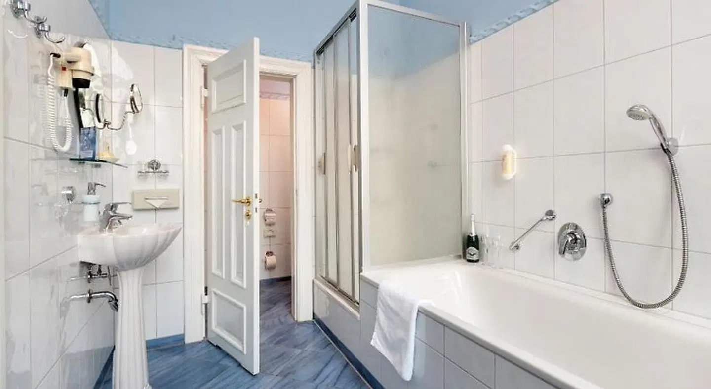 Schlosshotel Ralswiek Badezimmer