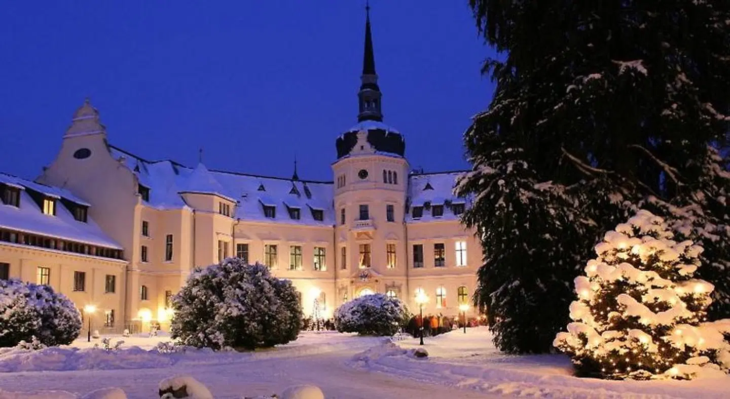 Schlosshotel Ralswiek EXTERIOR