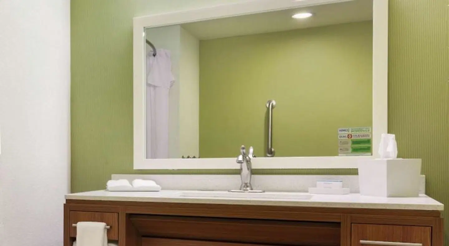 Home2 Suites by Hilton College Station Badezimmer