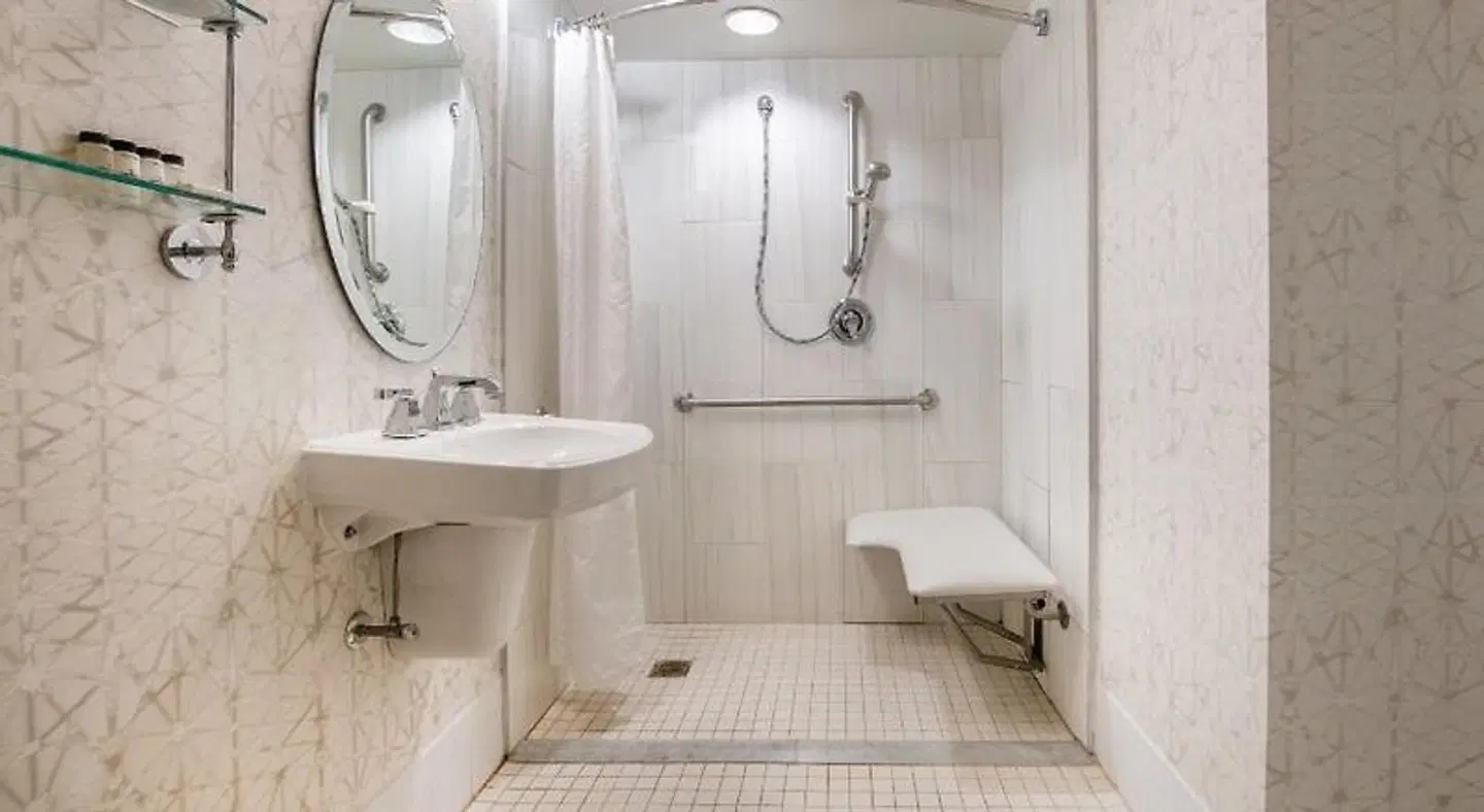 Sheraton Suites Philadelphia Airport Badezimmer