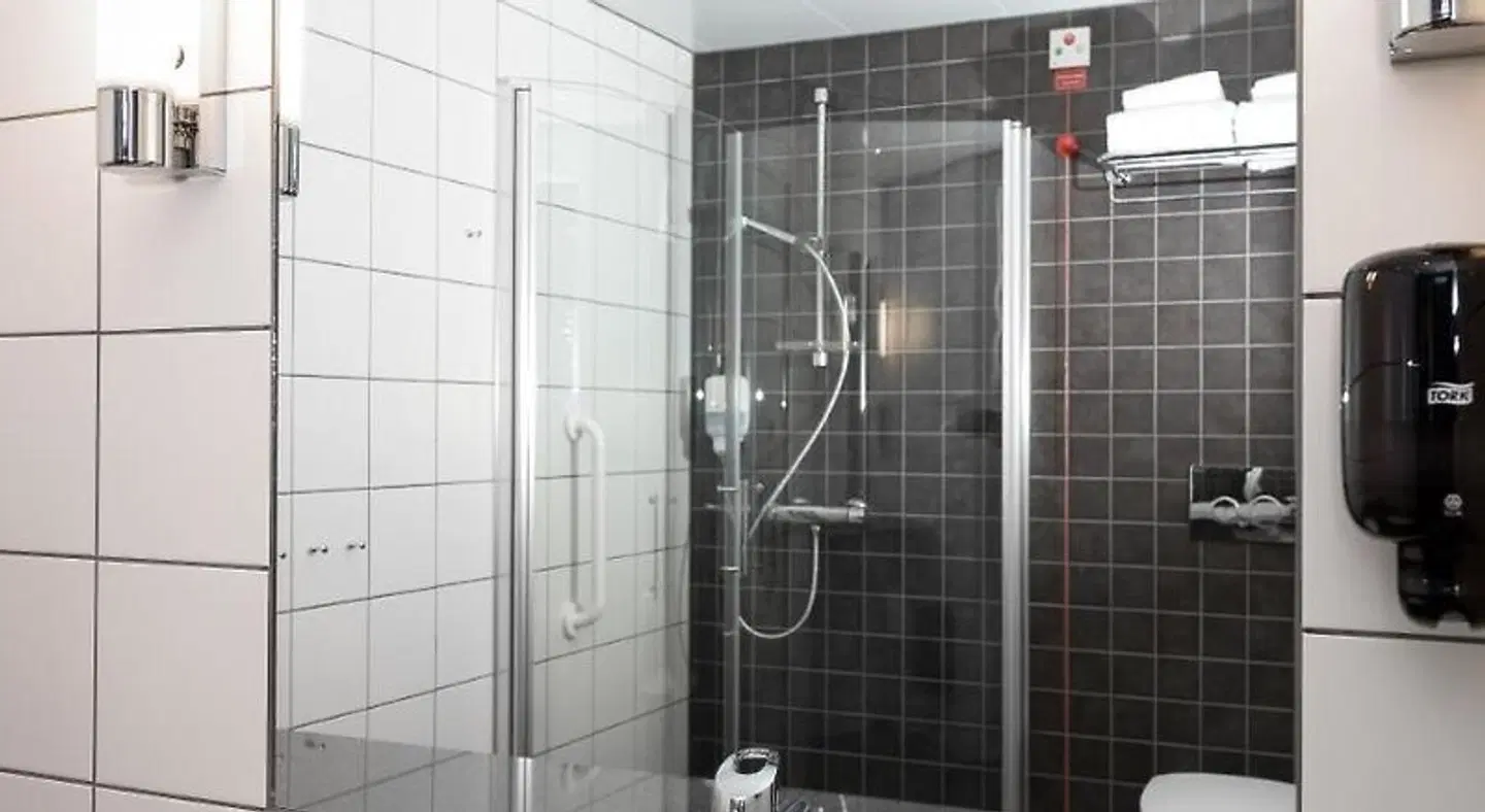 Pingvinhotellet UNN Tromsø Badezimmer