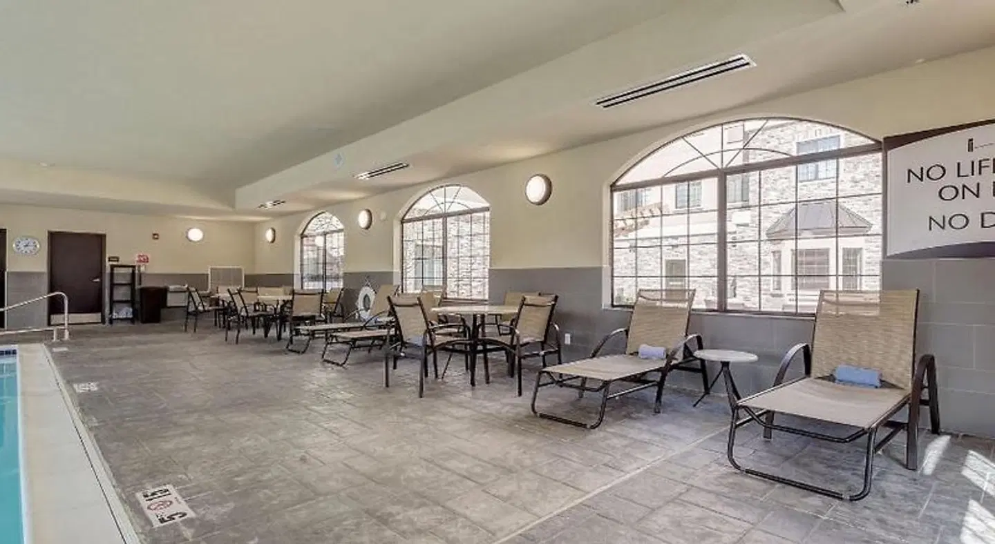 Staybridge Suites St. Louis - Westport by IHG LOUNGE_LOBBY