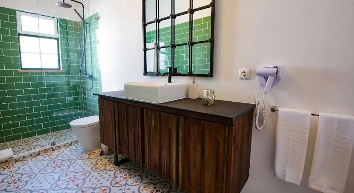 Villa Eira Boutique Houses Badezimmer