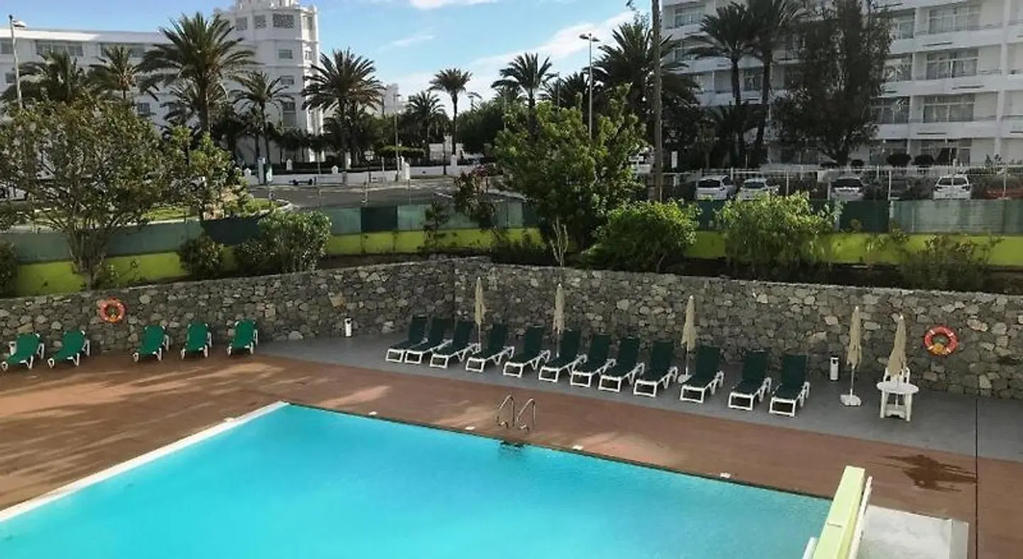 Apartamentos Los Aguacates Pool