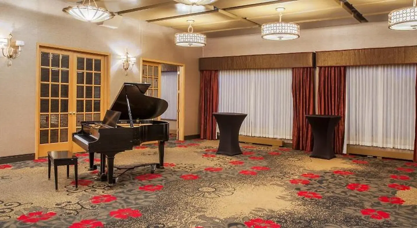 Crowne Plaza Minneapolis West LOUNGE_LOBBY