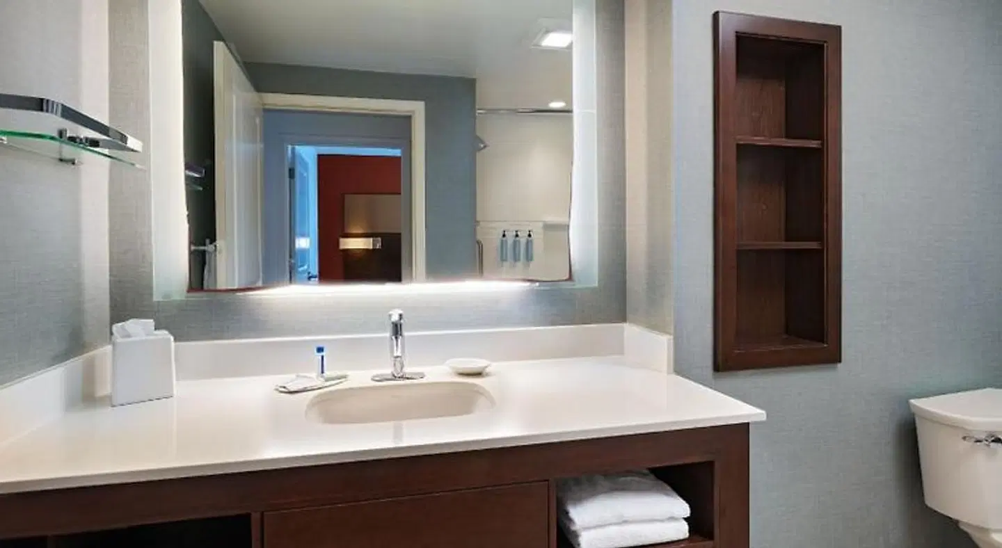 Residence Inn by Marriott Omaha Aksarben Village Badezimmer