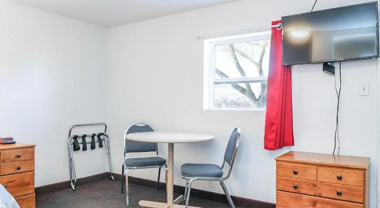 Baker City Motel & RV ROOM_EXAMPLE