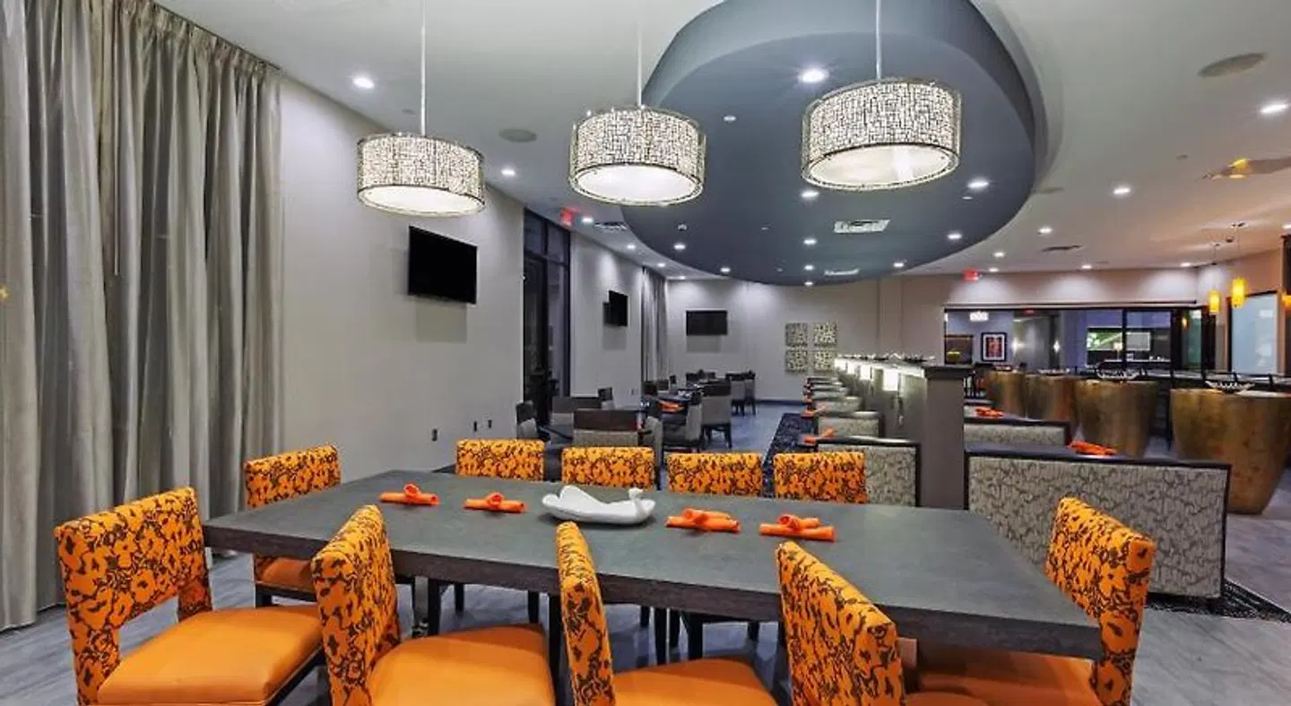 Holiday Inn Houston NE-Bush Airport Area Restaurant