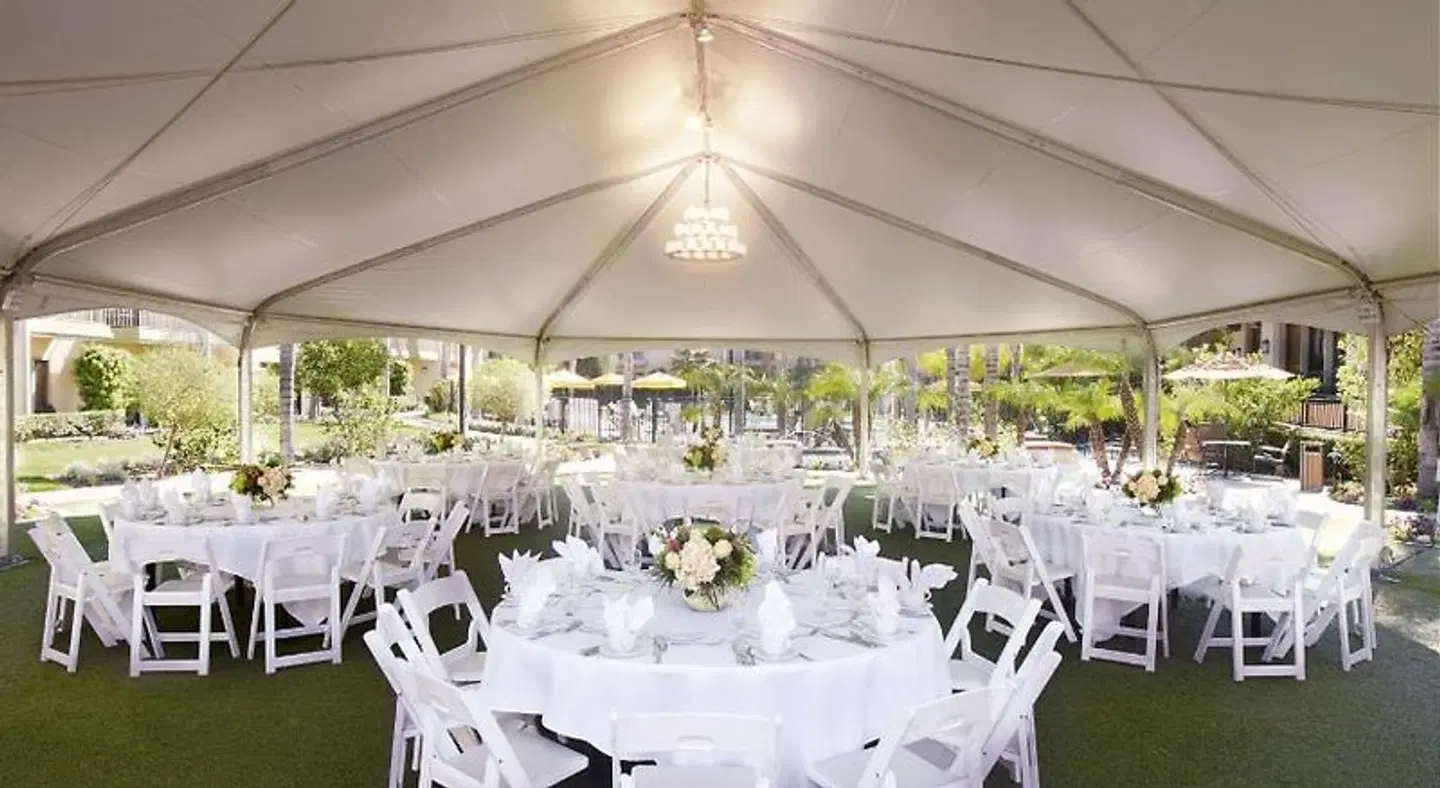 DoubleTree by Hilton Ontario Airport Restaurant