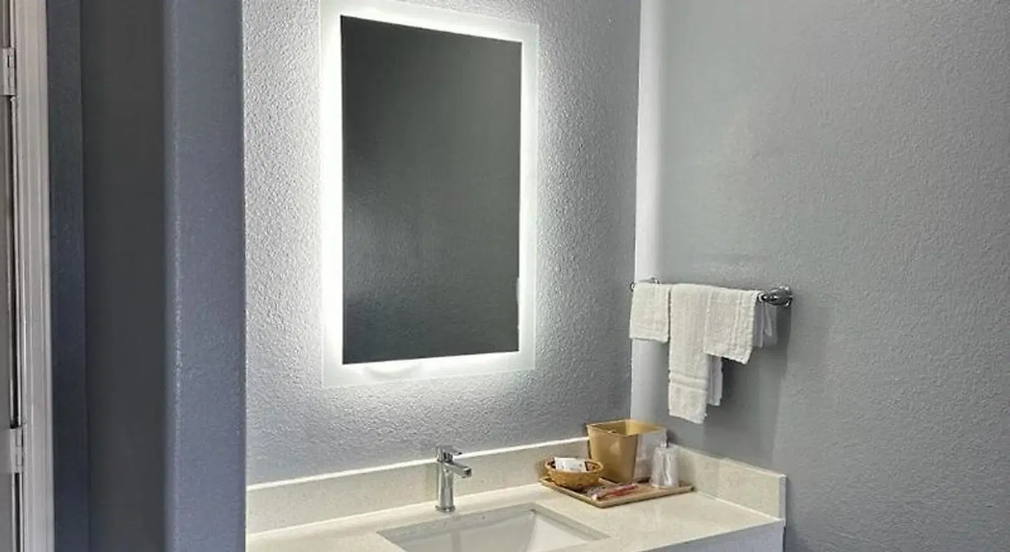 Atlantis Inn and Suites Badezimmer