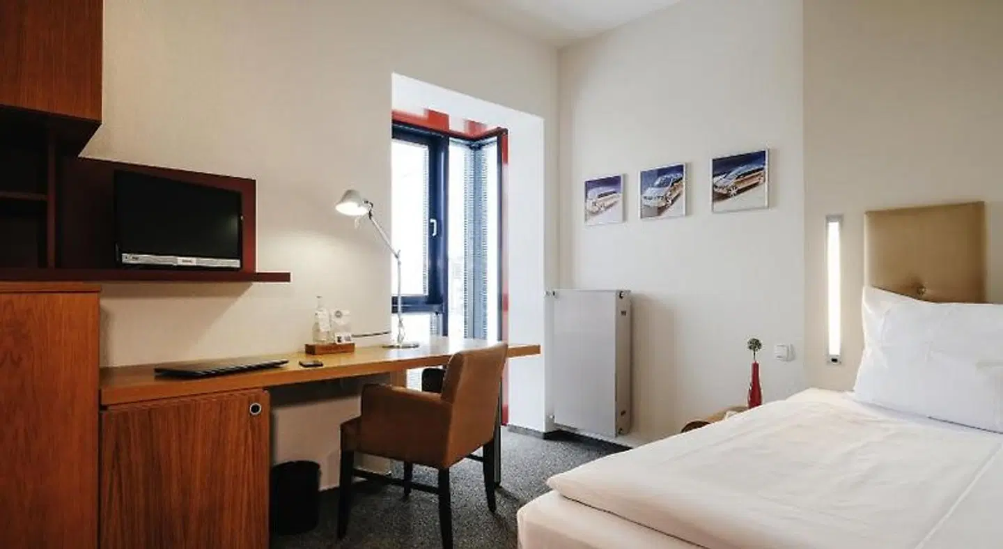 Global Inn ROOM_EXAMPLE