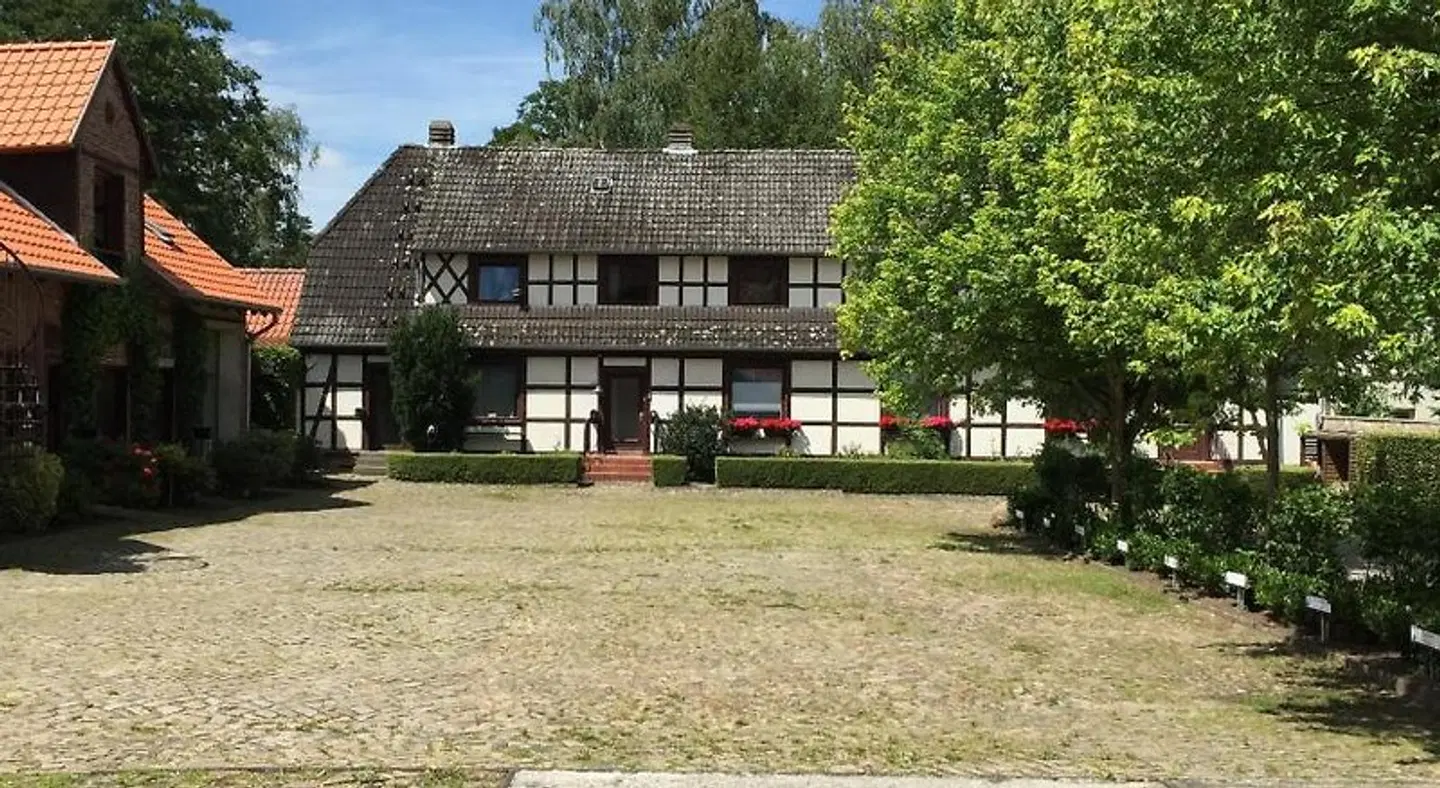 Engels Hof EXTERIOR