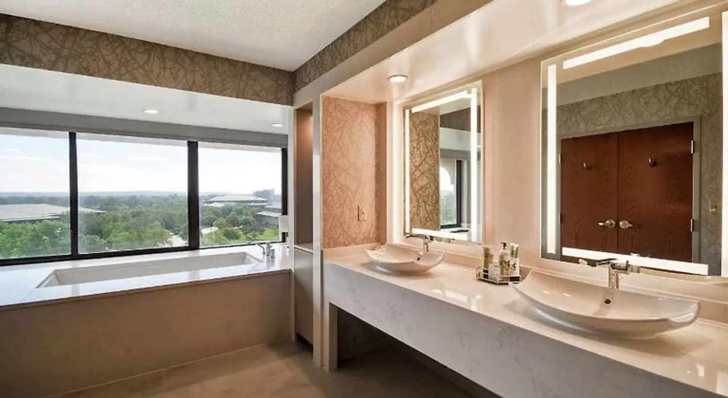 Embassy Suites by Hilton Omaha Downtown Old Market Badezimmer