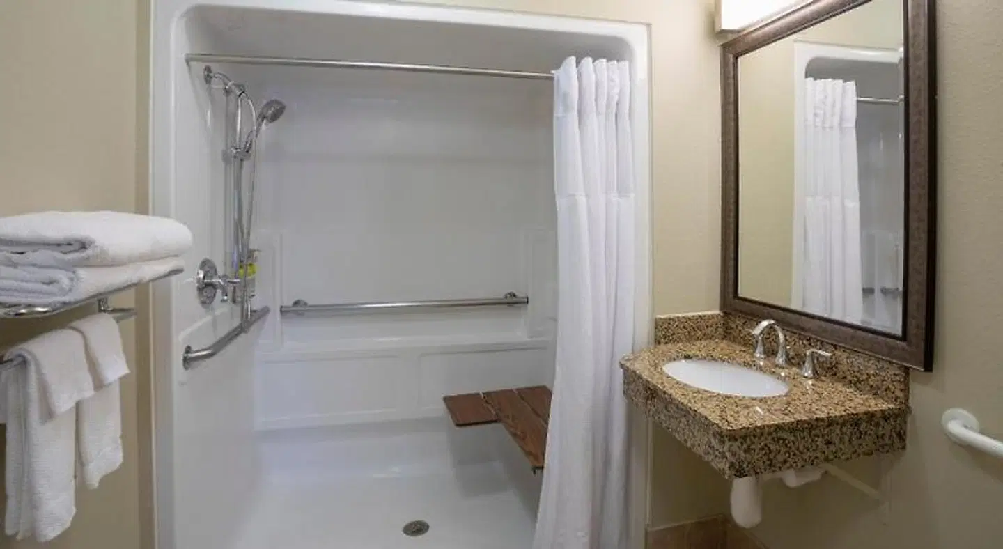 Staybridge Suites Minneapolis-Bloomington by IHG Badezimmer