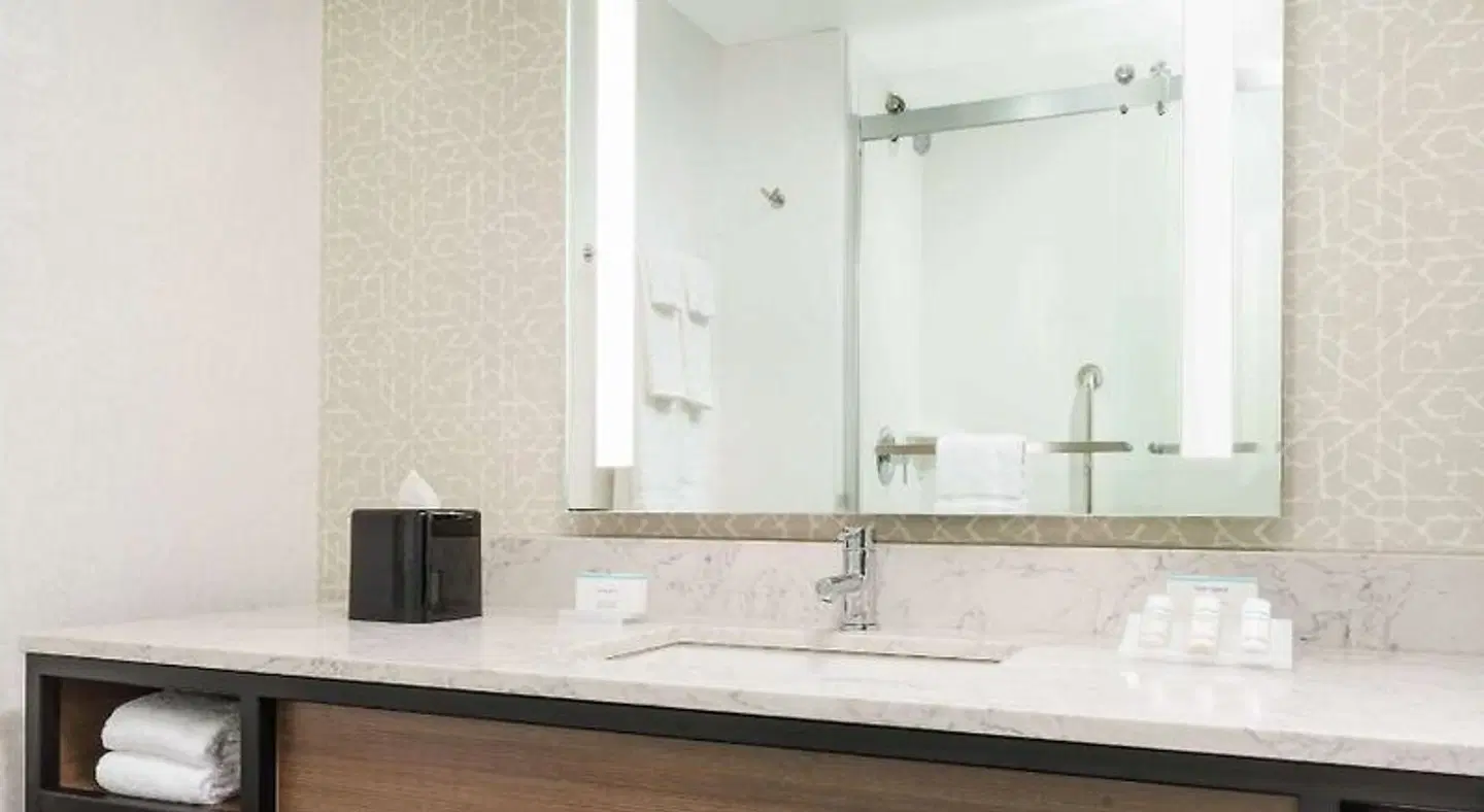 Hilton Garden Inn Annapolis Downtown Badezimmer