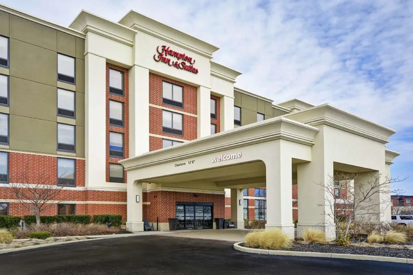 Hampton Inn & Suites Columbus-Easton Area EXTERIOR