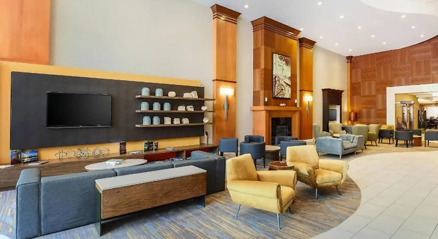 Courtyard by Marriott Pittsburgh Downtown LOUNGE_LOBBY