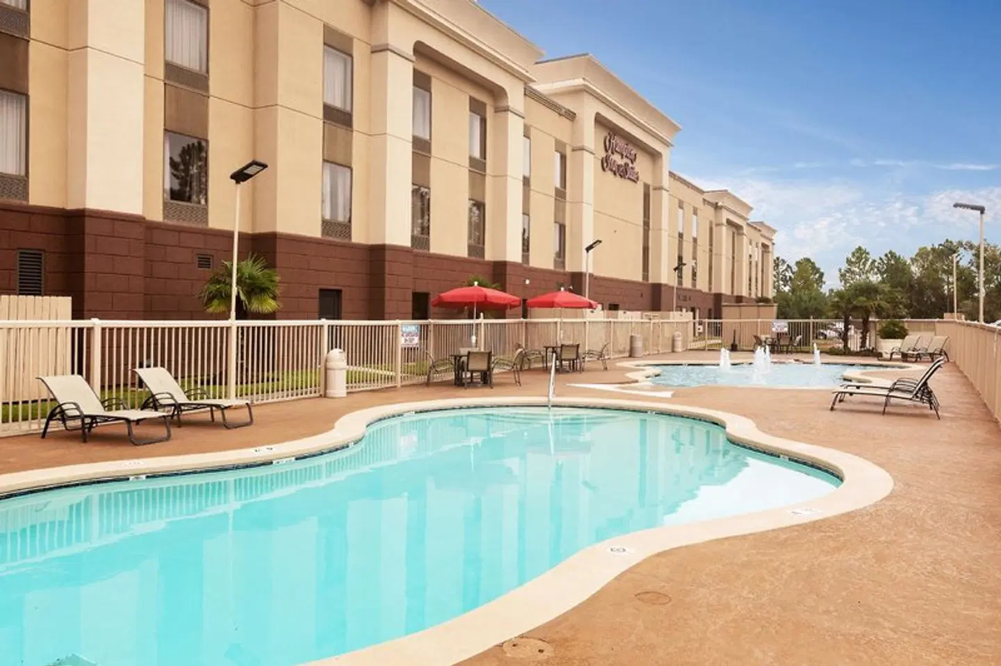 Hampton Inn & Suites Baton Rouge - I-10 East OUTDOOR_POOL